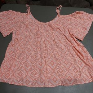 Torrid cold shoulder top (3)